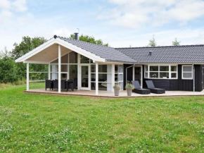 Beautiful Holiday Home in Albaek Denmark with Sauna, Fjellerup